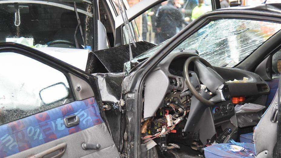 Padre muore nello scontro fra due auto