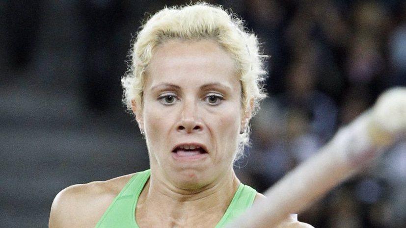 Record indoor per Jennifer Suhr