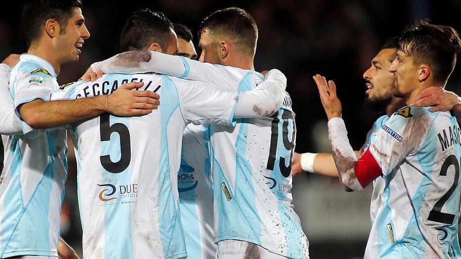 L’Entella esulta, oggi la Salernitana può arretrare i canarini