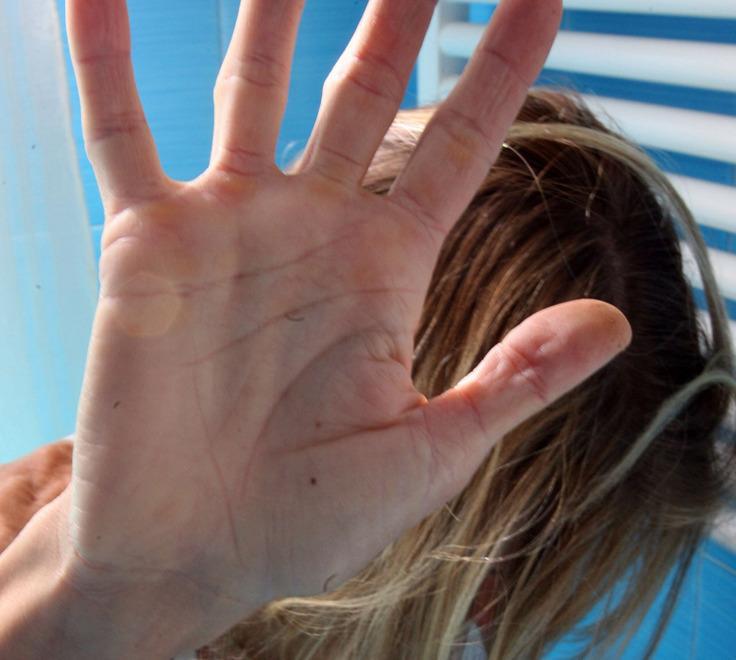 Sogna il principe azzurro ma sposa un delinquente