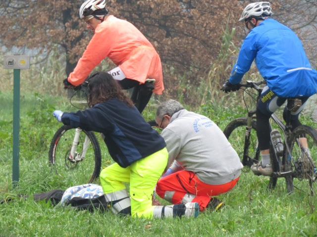 Il soccorso all'uomo in overdose