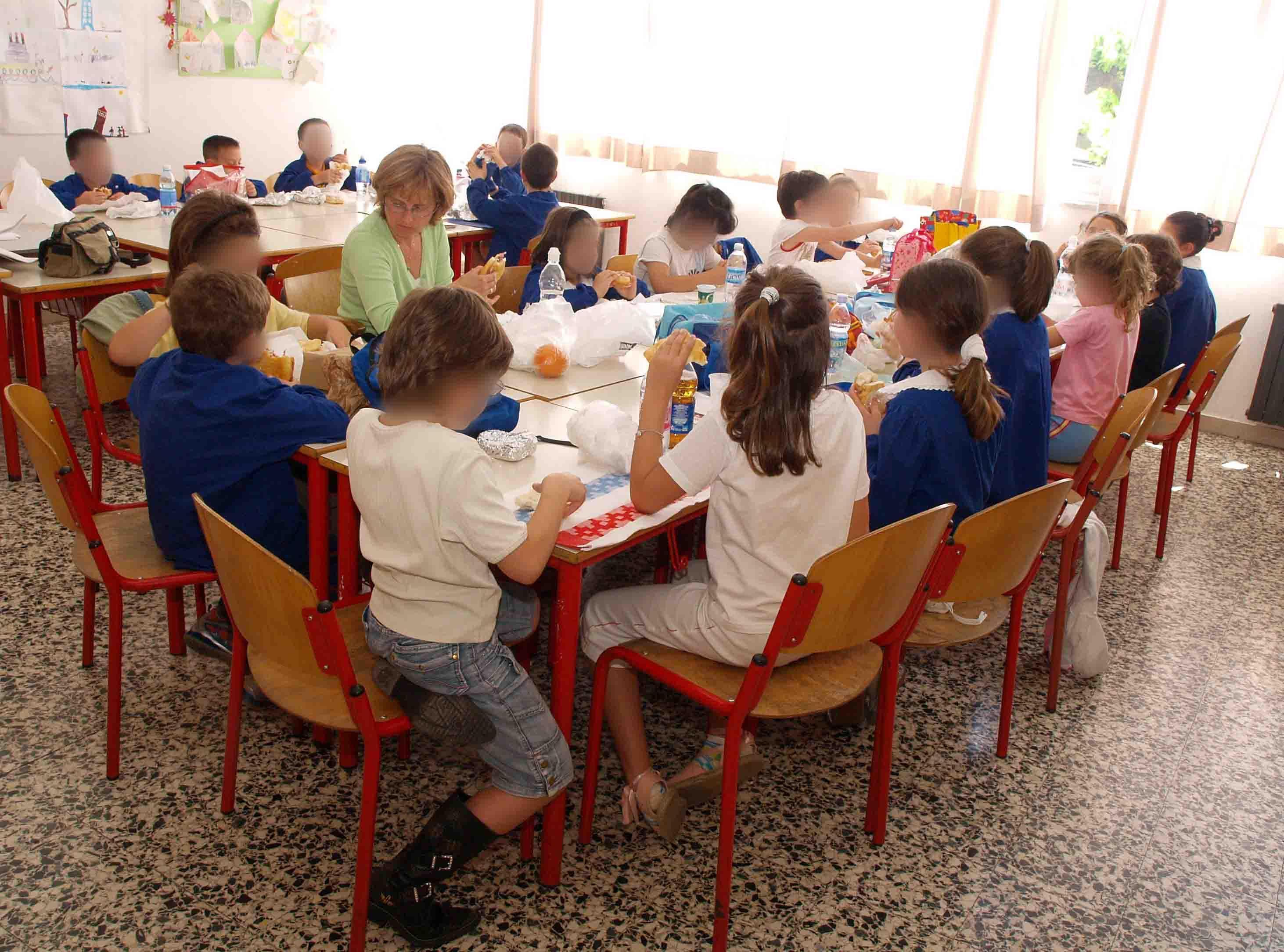 Sciopero della mensa scolastica, i bambini usciranno prima