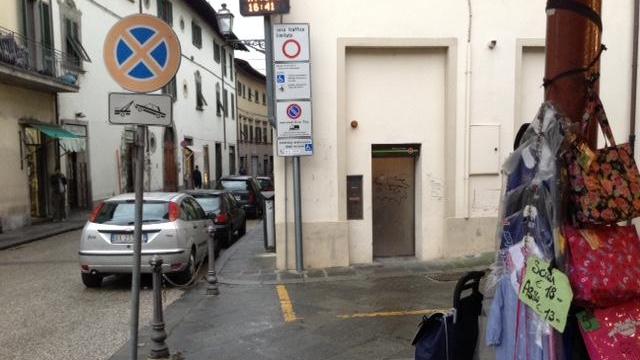 I bagni pubblici di piazza Lippi: dal 3 febbraio saranno chiusi