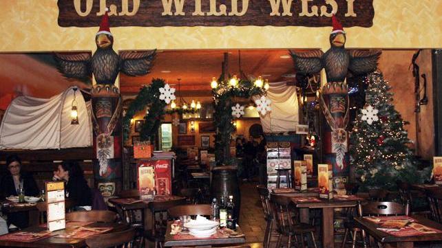 L’interno di un ristorante Old Wild West (foto Batavia)