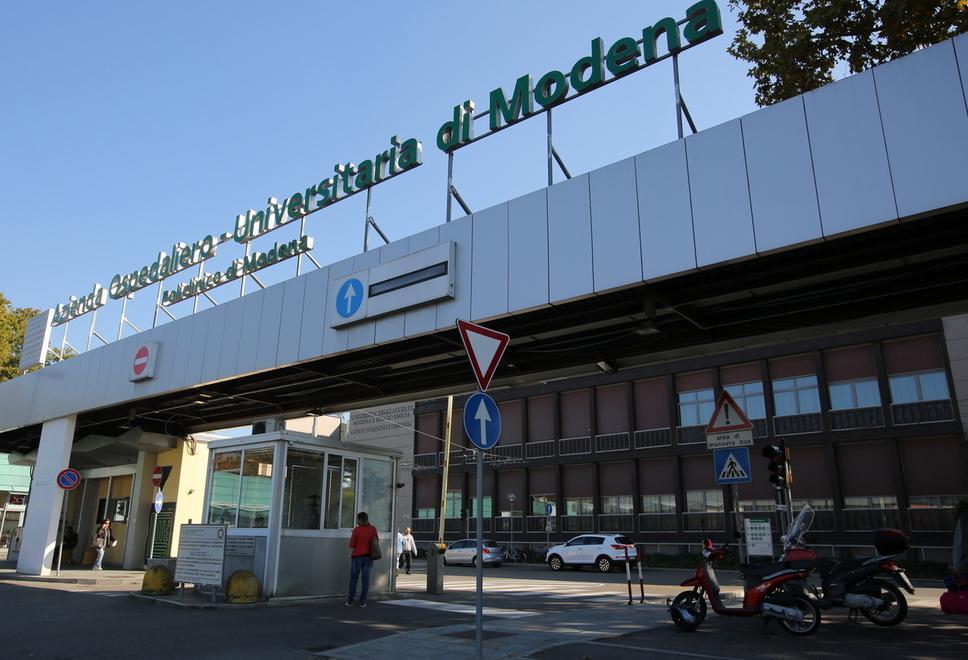 Modena. Il bimbo fu gettato nei rifiuti da un uomo 