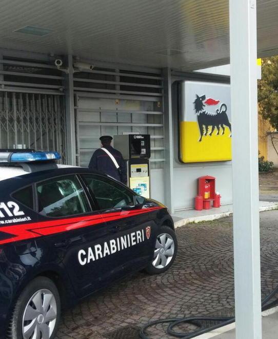 Furto all’Eni di via Battisti Due in manette
