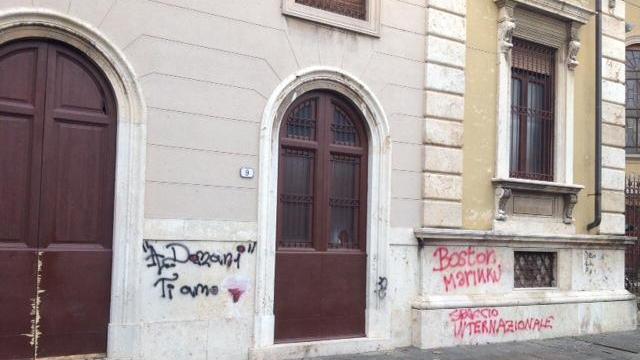 Vandali in azione nell’ex tribunale