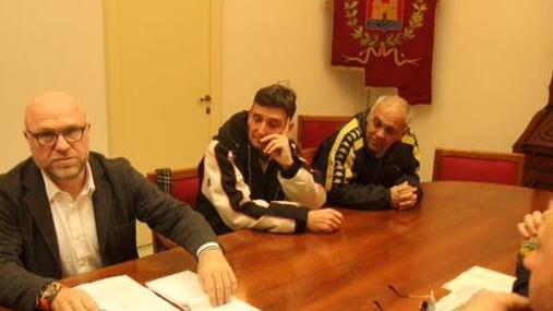 Operai ex Trw in Comune e il sindaco “chiama” Rossi
