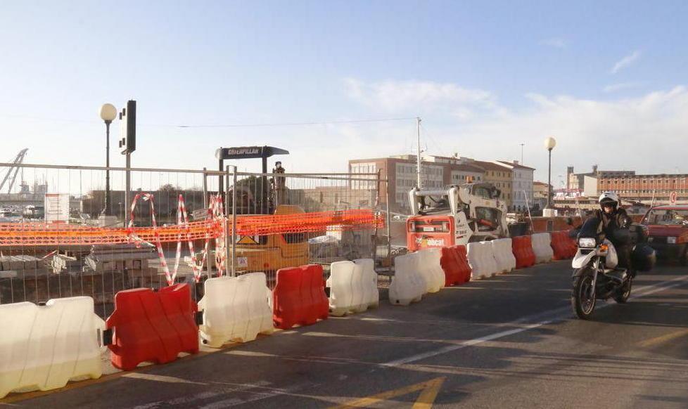 Nuova pista ciclabile in piazza Giovine Italia 