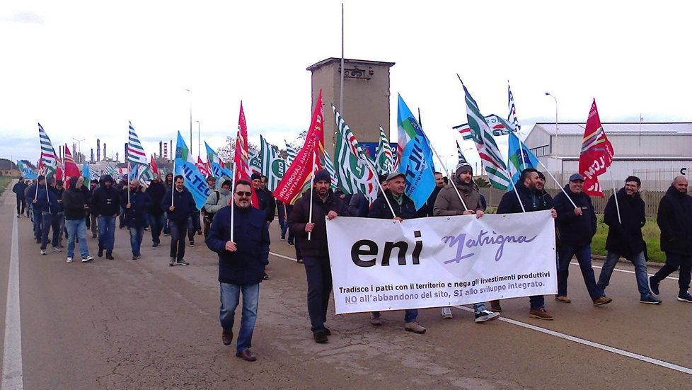 Lavoro, ancora troppe le emergenze 