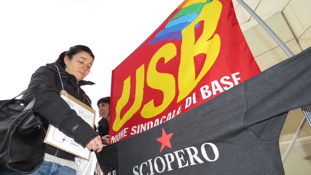 Uno sciopero dei dipendenti Pam ai Gigli