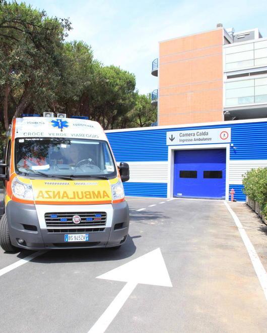 Travolto in bici da un’auto pirata a Camaiore