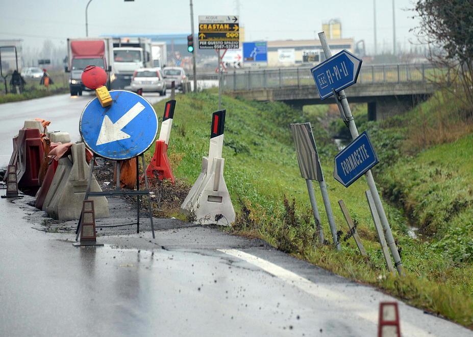 La strada frana da 20 anni Ora la Provincia si muove 