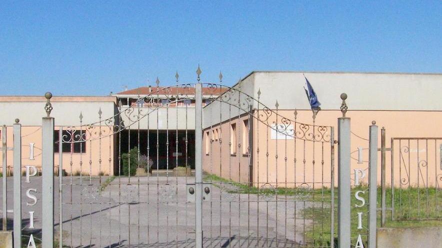 Guerra di campanile sul professionale