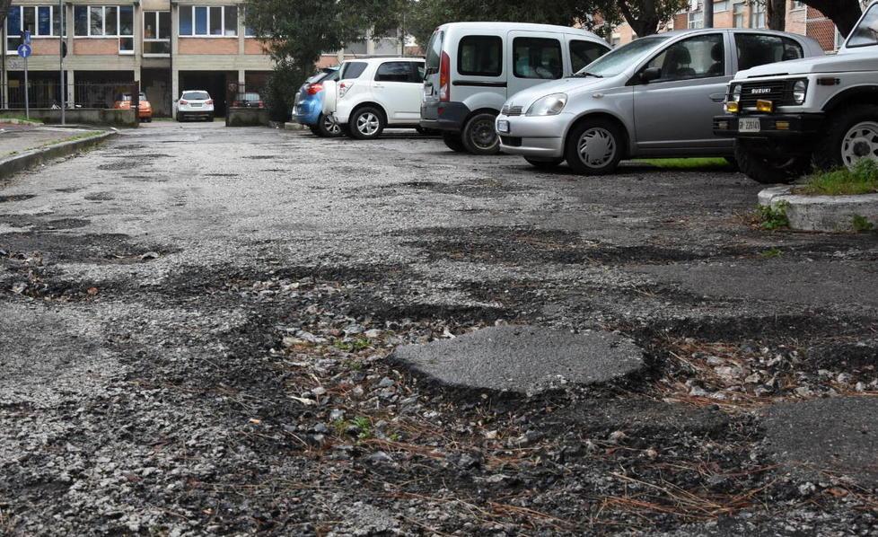 Nuovo asfalto in tre zone della città 