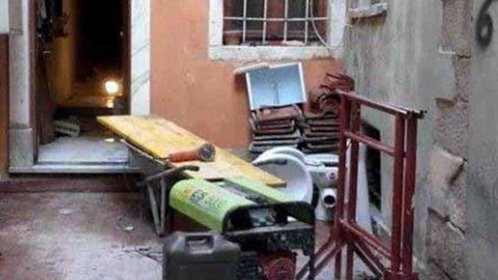 Cantiere rumoroso, arrivano i carabinieri