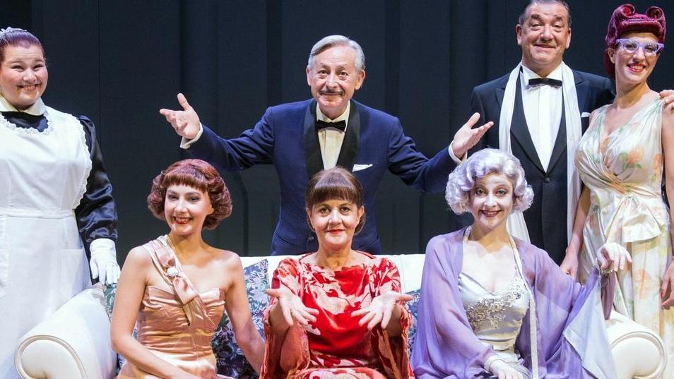 Gullotta è mister Charles alle prese con i fantasmi