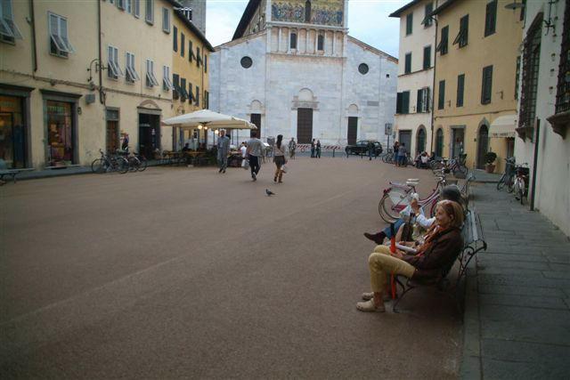 Piazza San Frediano (foto archivio)