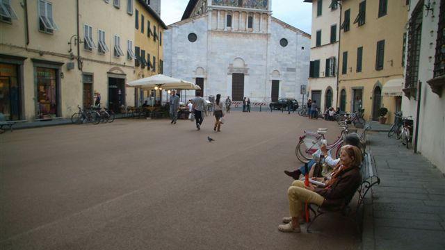 Piazza San Frediano (foto archivio)