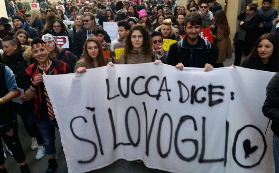 Unioni civili, passa la mozione del sì 