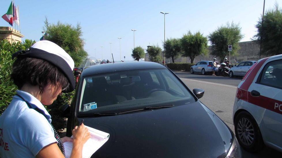 Tra Ztl e strade chiuse ai camion quasi 2.000 verbali elevati nel 2015