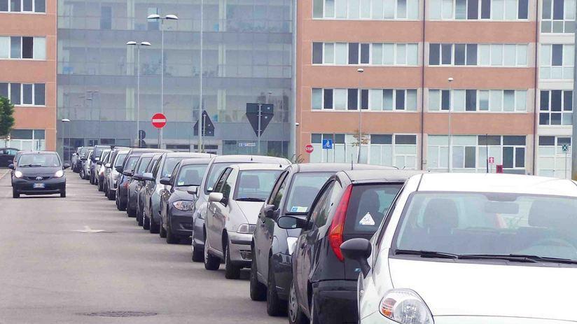 Al Sant’Anna di Ferrara il parcheggio è selvaggio