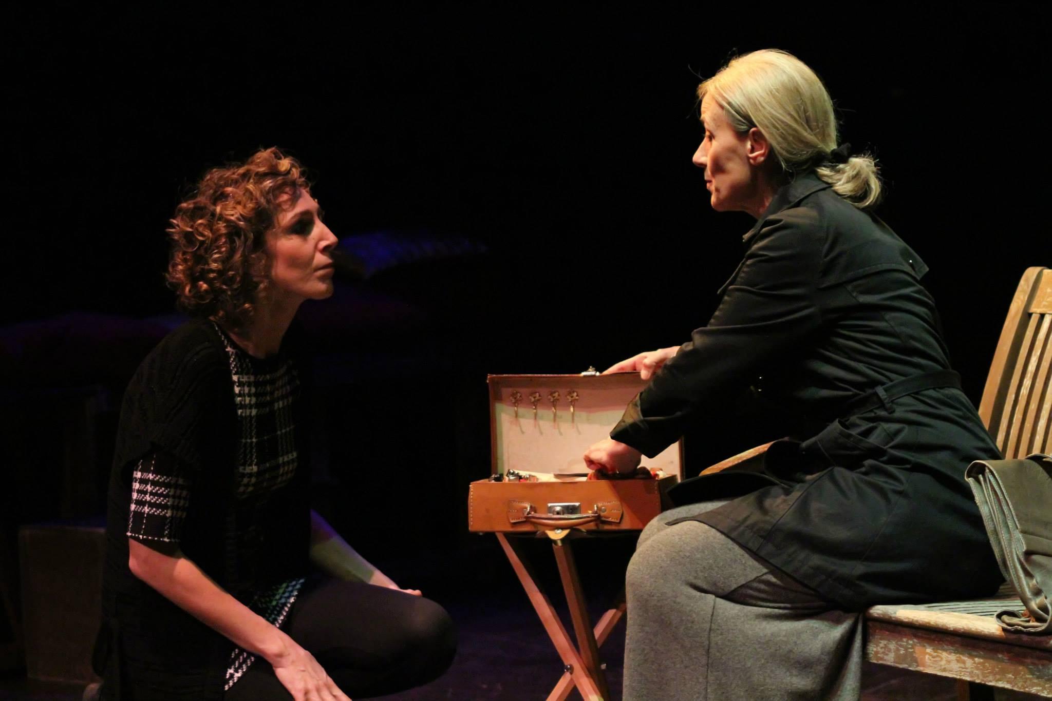 "La signora degli accendini"