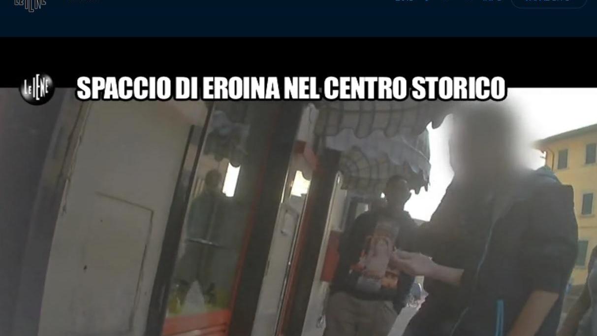 Un fotogramma del servizio delle "Iene"