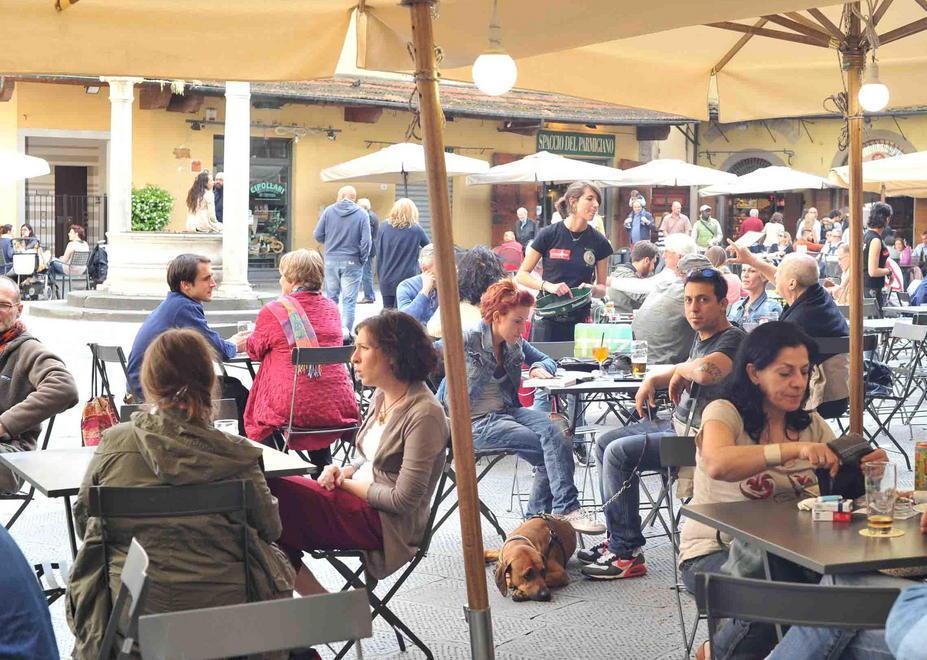 Tavoli esterni, altra pioggia di “no” 