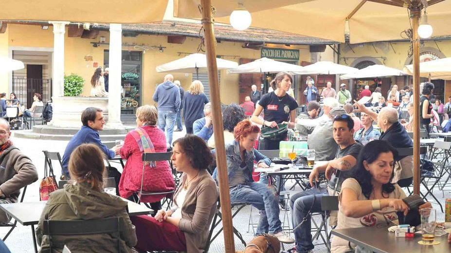 Tavoli esterni, altra pioggia di “no”