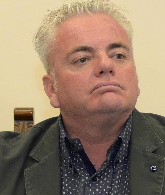 «Tutti presi a litigare, non governano»