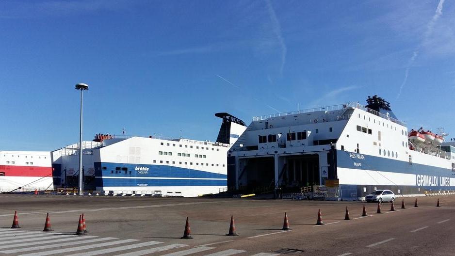 Grimaldi a Onorato: solo italiani i marittimi sulle nostre navi