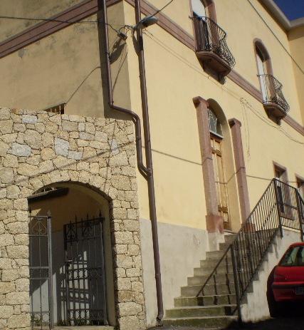 Comunità alloggio a rischio, interrogazione di Saba