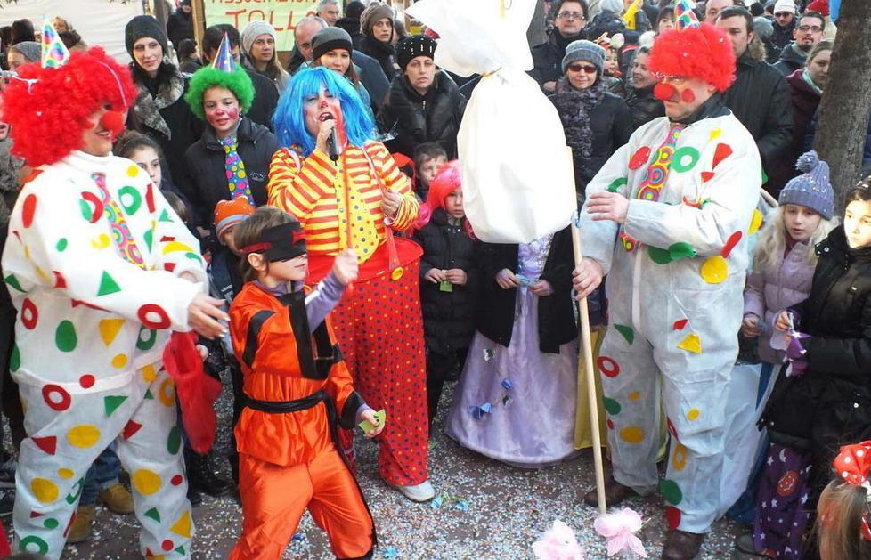 Dalla Terrazza ai centri commerciali: esplode il Carnevale in città e non solo