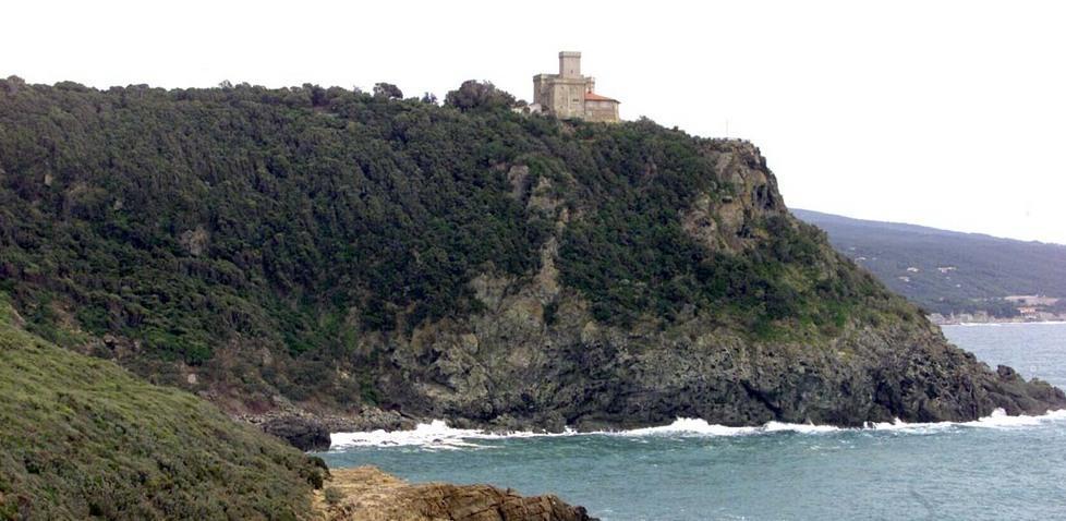 Scattano foto al paesaggio e spariscono 10mila euro 