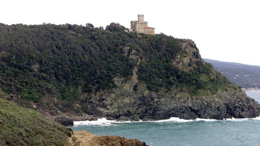 Scattano foto al paesaggio e spariscono 10mila euro