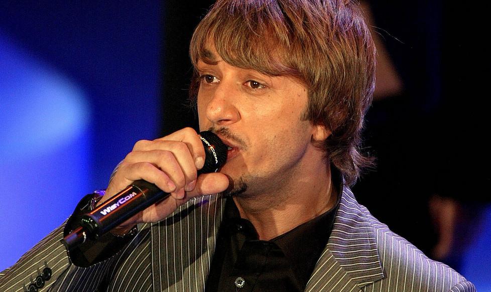 Neffa: «Contento di essere qui dopo “appena” dodici anni»