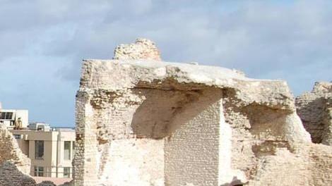 Palazzo di Re Barbaro, ripulita la zona