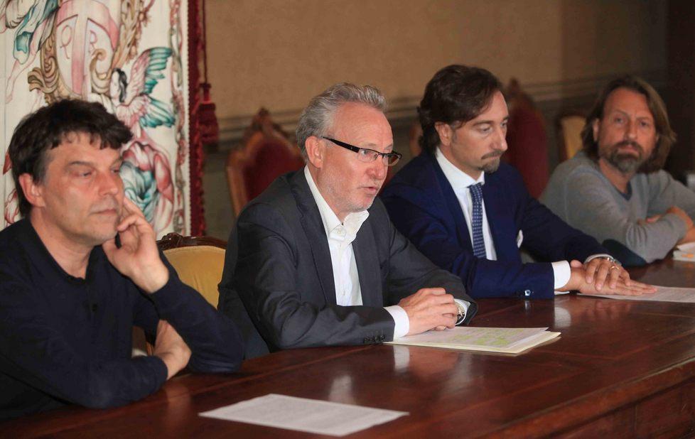 Il comune: «Nessuna variante, è tutto ok» 