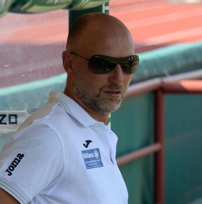  Cenaia prova a sgambettare la leader 
