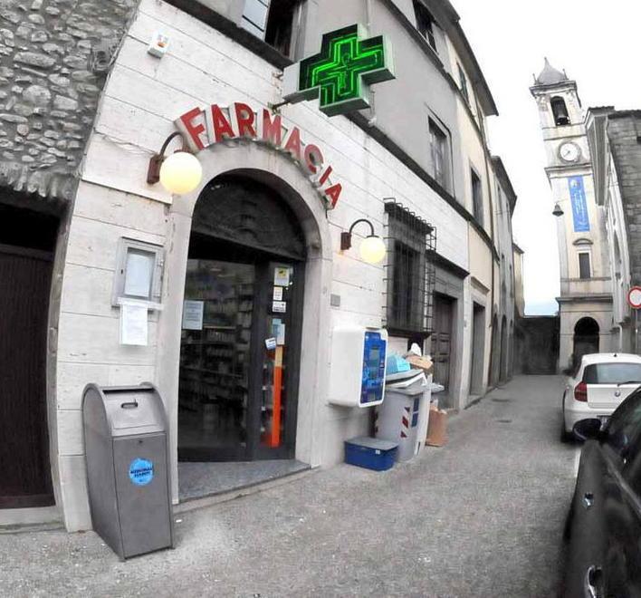«Mi ha detto: dammi i soldi o ti sparo» 