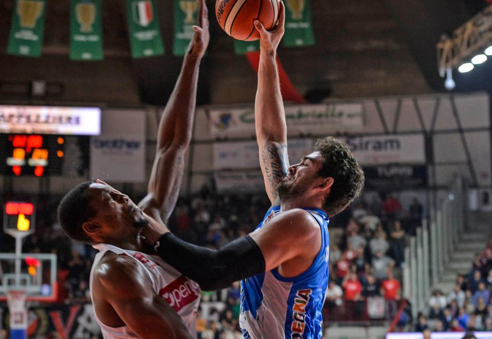 La Dinamo cerca punti e tranquillità 