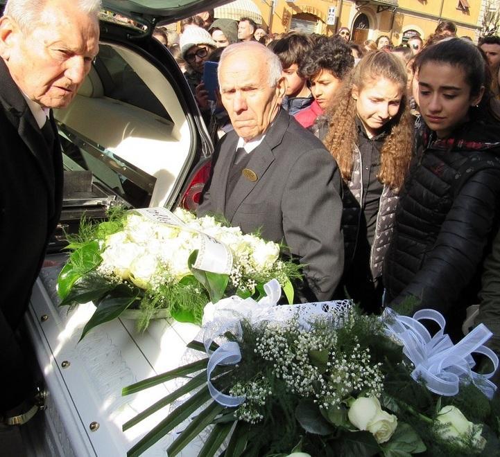 Tutta Pavullo piange la sua piccola Giorgia 