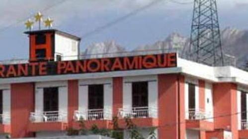San Carlo, il comitato contro la politica