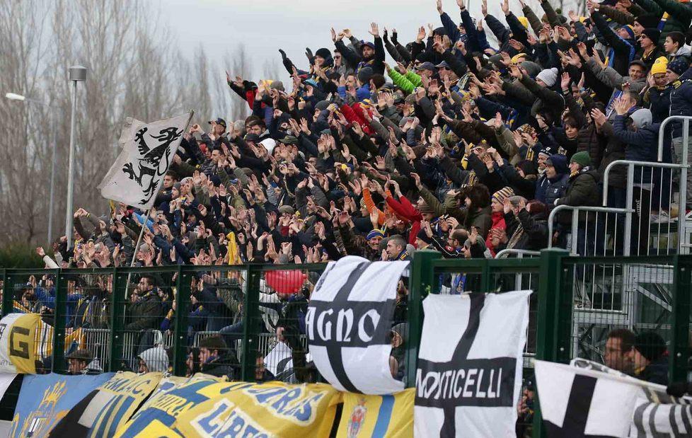 Stadio Borelli sold out e clima rovente 