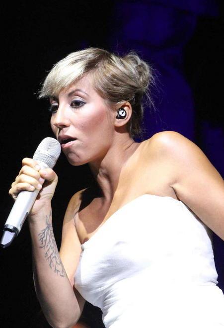 Malika Ayane show, il suo nuovo tour parte da Collesalvetti 