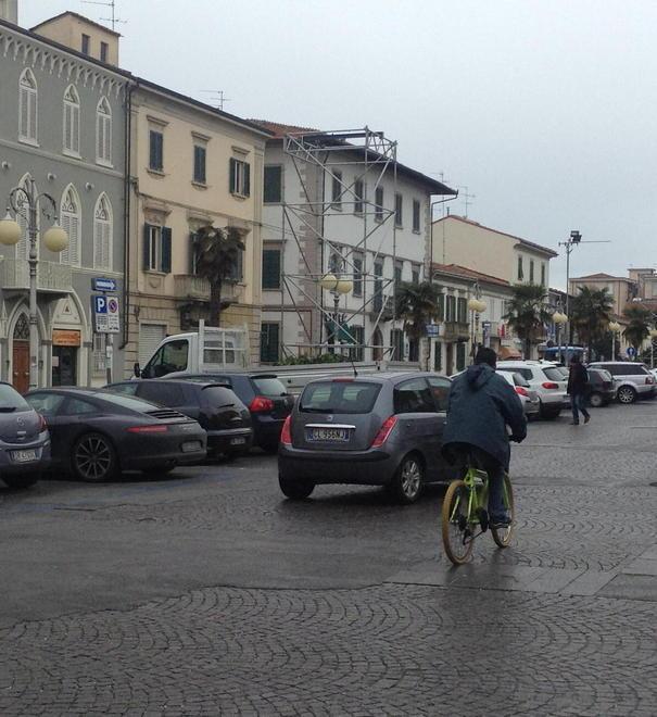 Assemblea dedicata al futuro della piazza