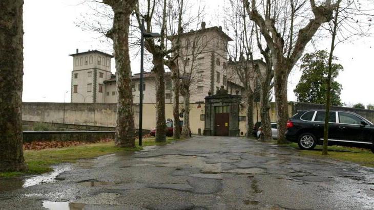 Opg, il viale passa al Comune e sulla chiusura si rimanda ancora