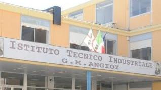 Vivere insieme la scuola, ritorna “Iti in vetrina”