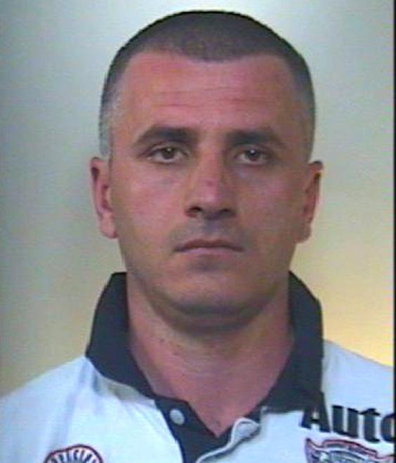 I tre sfruttatori restano senza avvocato 